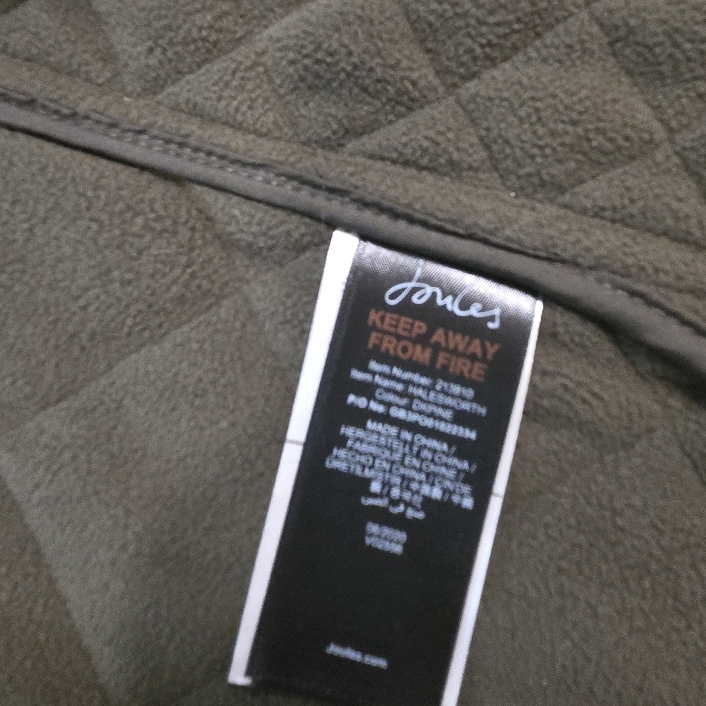 Joules Olive Quilted Sleeveless Vest - Picture 4 of 9